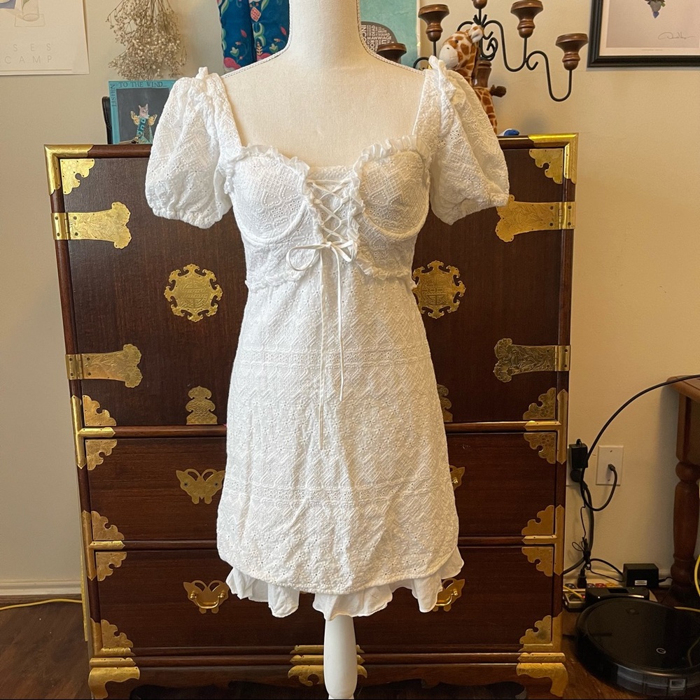 Retro Milk Maid Dress with Fitted Bodice and Eyelet Detailing